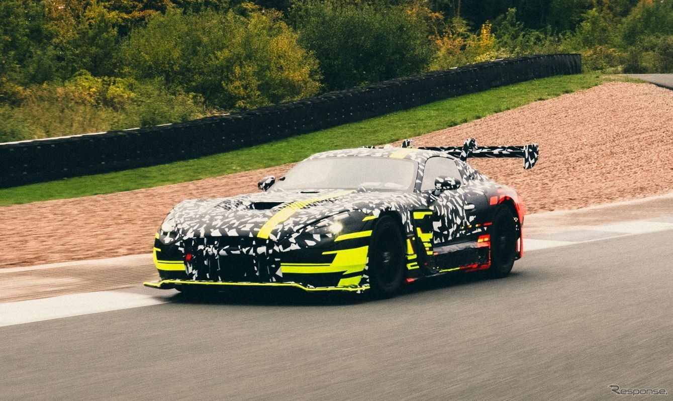 メルセデスAMGのコンセプトAMG GTトラックスポーツのプロトタイプ