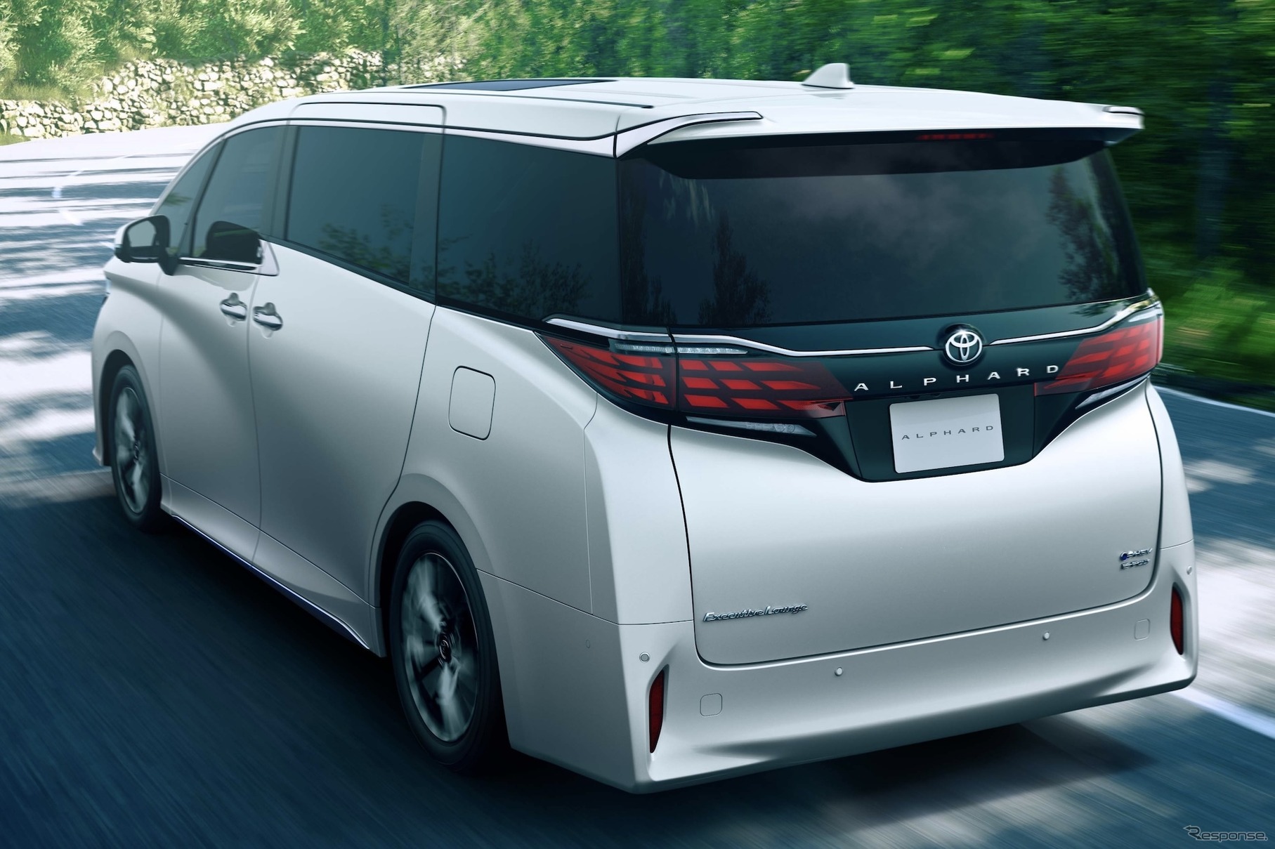 トヨタ・アルファード