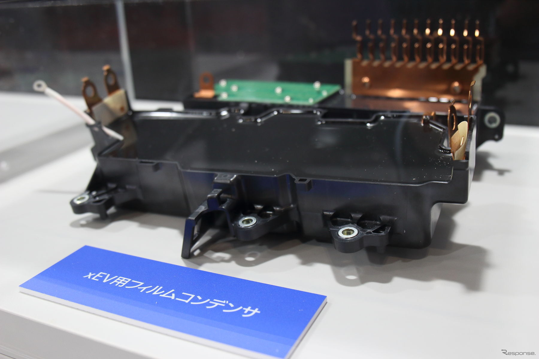 ニチコンのxEV用フィルムコンデンサ（ジャパンモビリティショー2025）