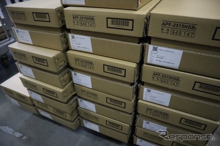 データ化した情報から統一様式のラベルを発行 資材に貼付し門前倉庫で管理