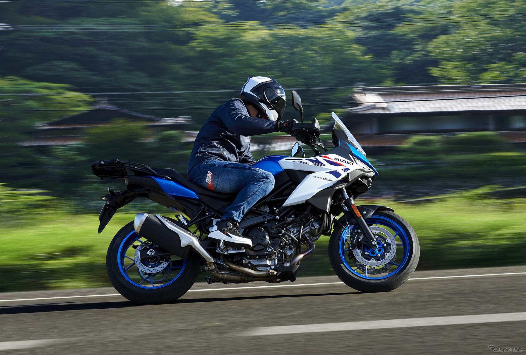 スズキの新型クロスオーバー『SV-7GX』