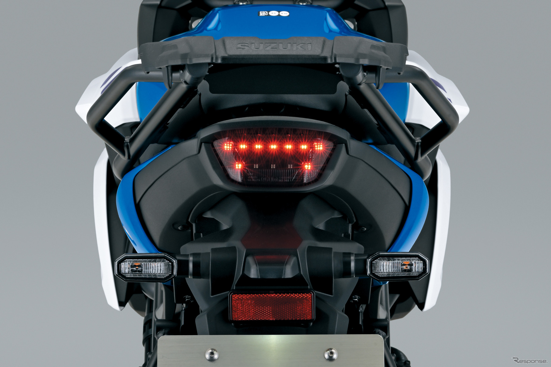 スズキの新型クロスオーバー『SV-7GX』