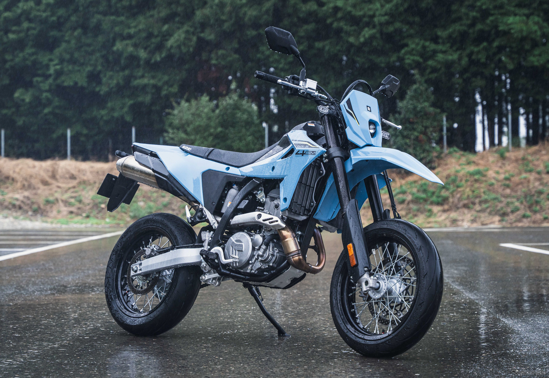 スズキ DR-Z4SM