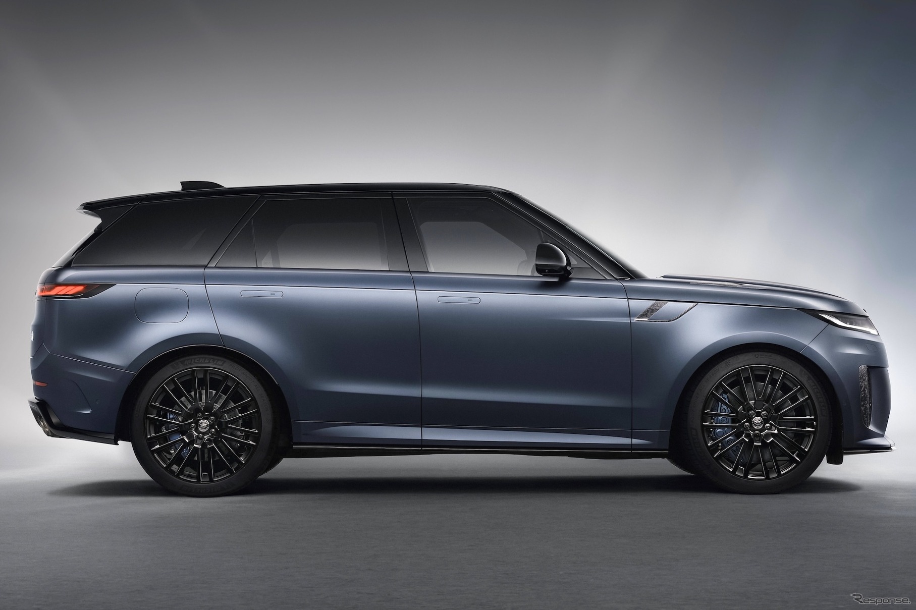 レンジローバー・スポーツSV 現行