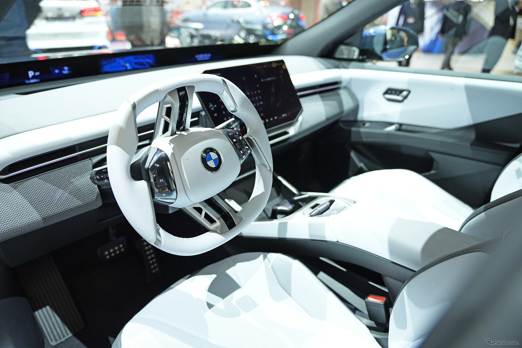 BMW iX3 50 xDrive（ジャパンモビリティショー2025）