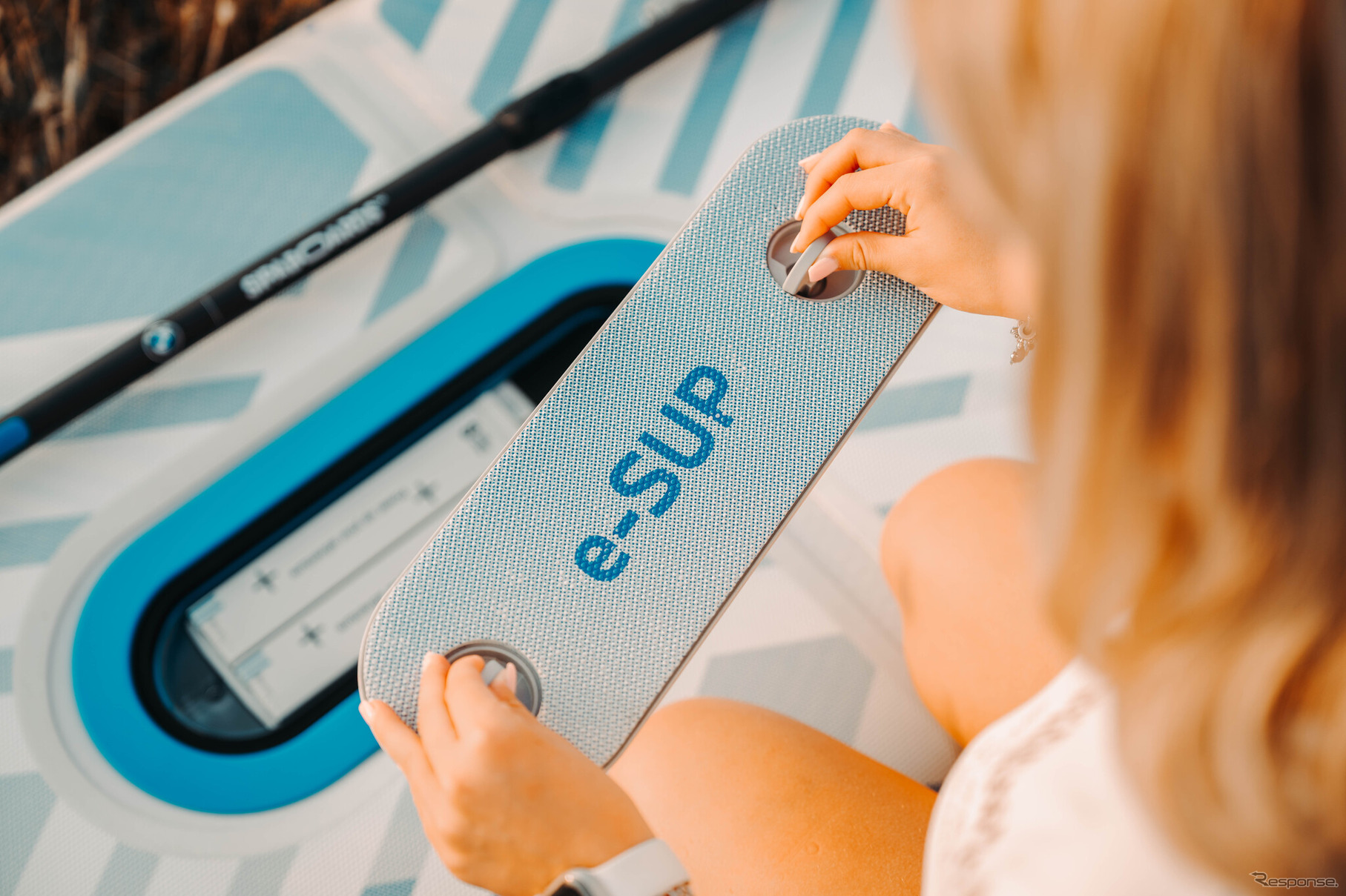 電動スタンドアップパドルボード「BMW x SipaBoards」