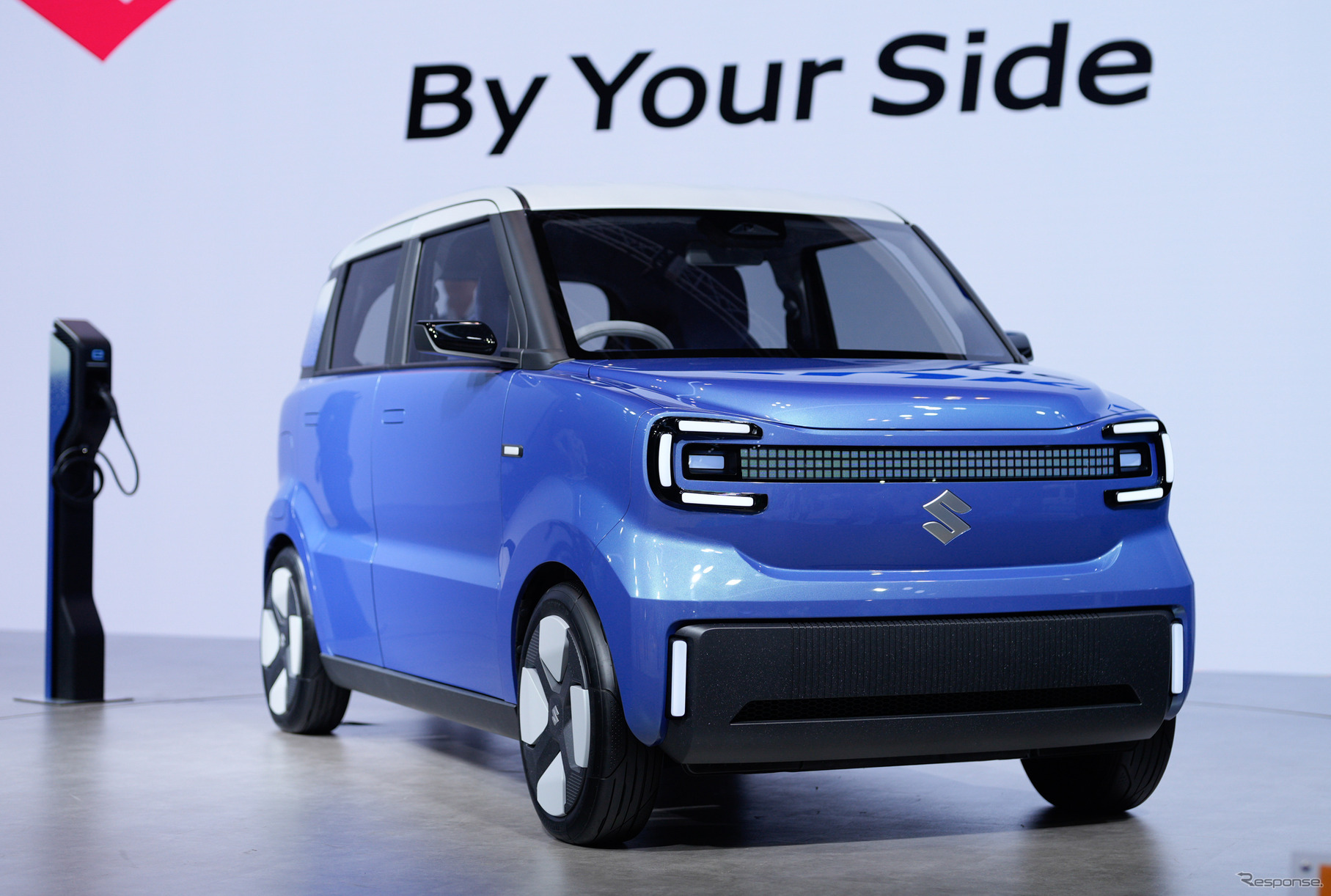 スズキ Vision e-Sky（ジャパンモビリティショー2025）