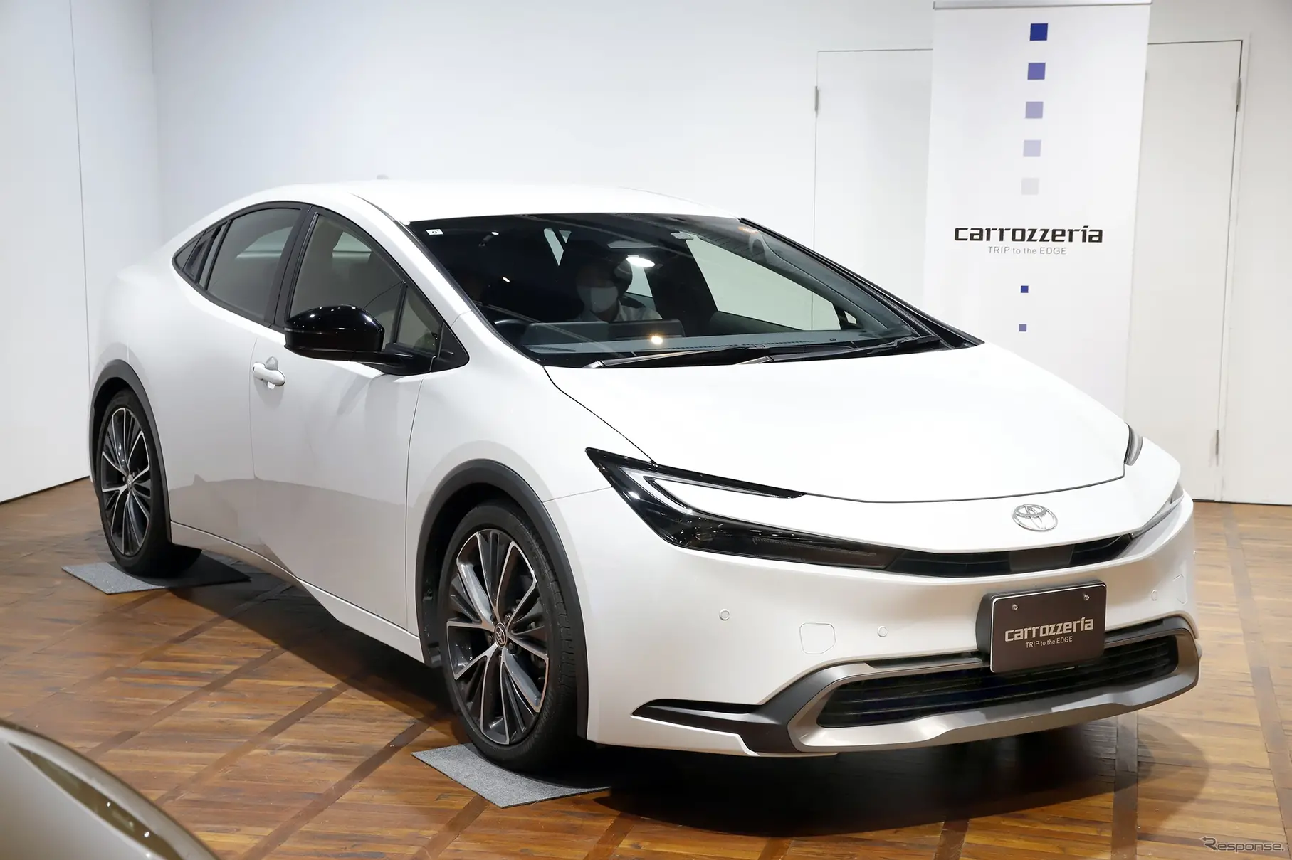 carrozzeria × TOYOTA プリウス