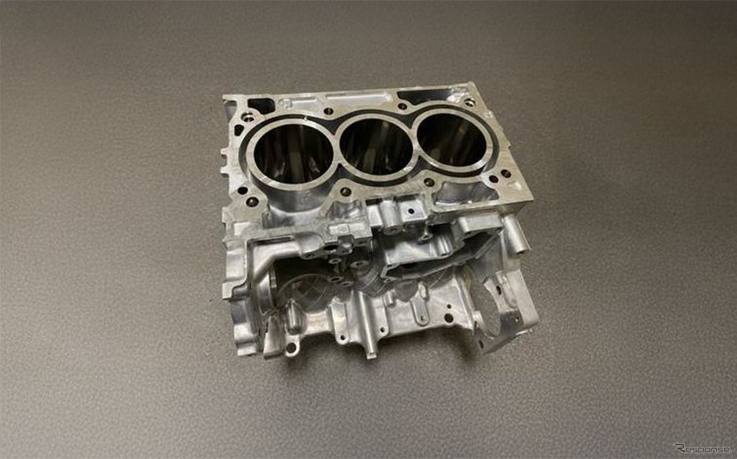 神奈川県発明協会会長賞受賞技術 特許（特許7161683号）技術：「CO2排出削減を実現するシリンダーボア溶射膜」