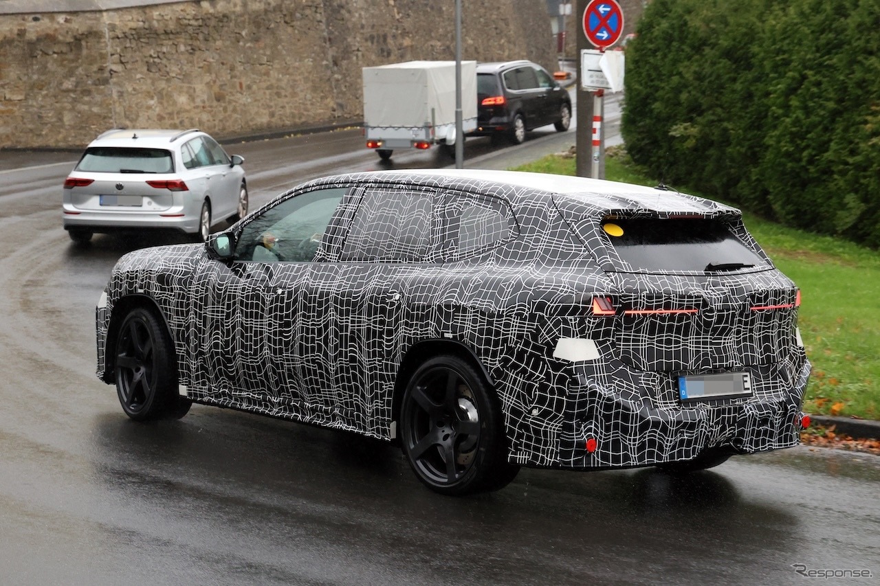 BMW iX3M プロトタイプ　スクープ写真