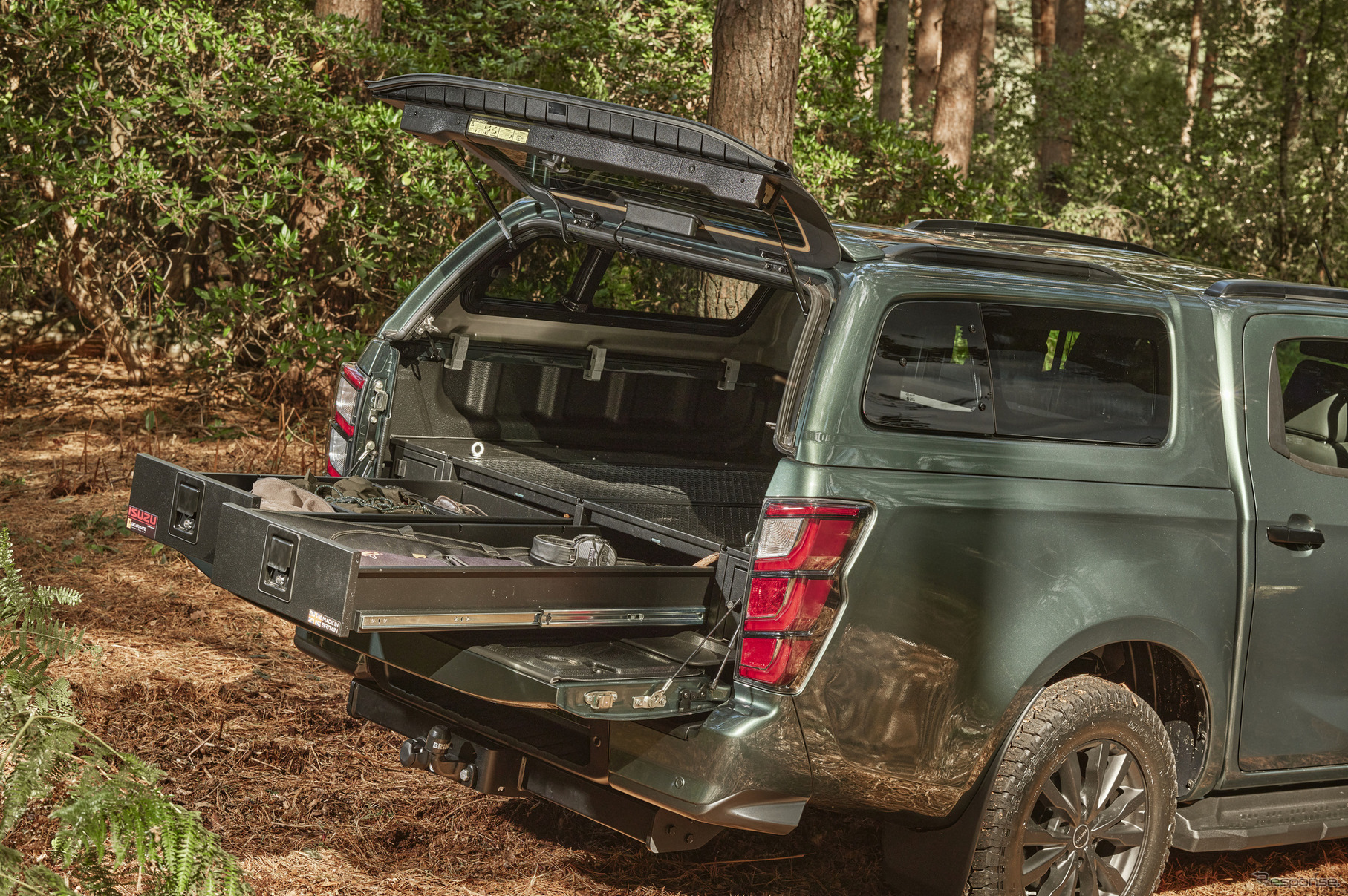 いすゞ『D-Max』の「ハンツマン アクセサリーパック」装着車