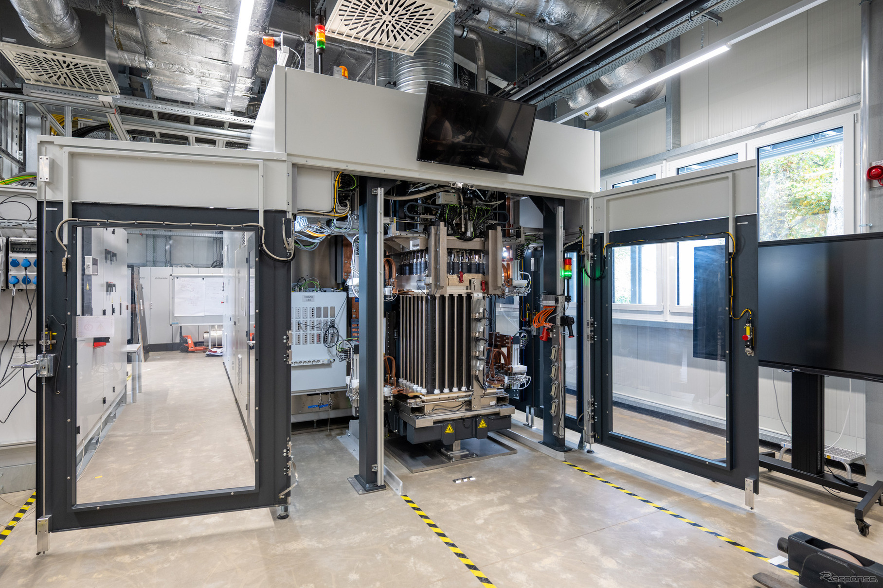 ボッシュが自社初の水素製造装置を稼働