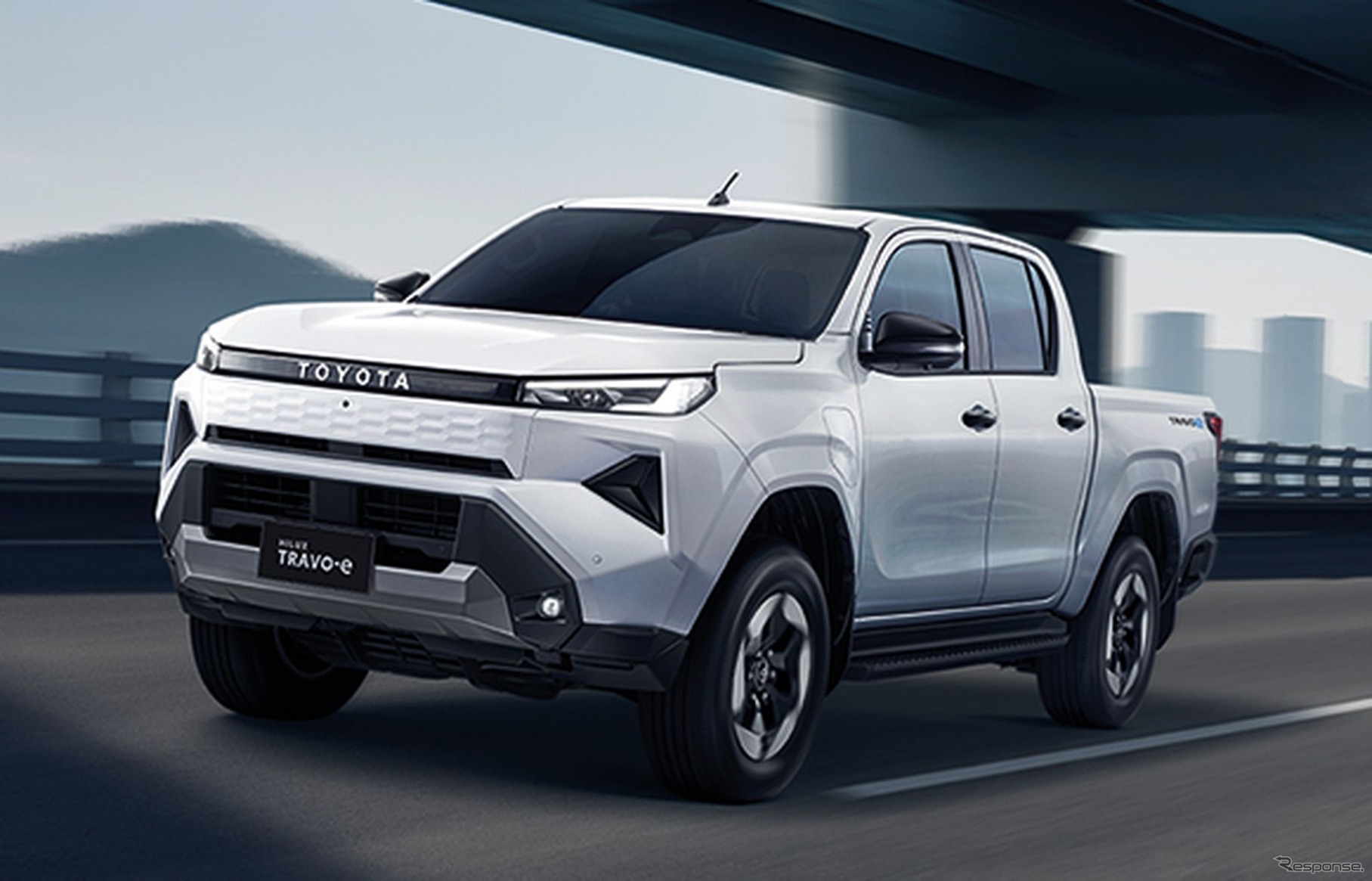 トヨタ・ハイラックス 新型 BEVモデルのプロトタイプ