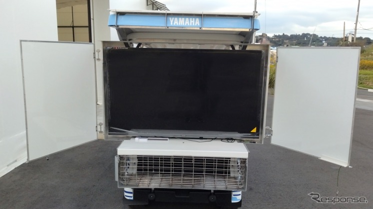 ジュビロ磐田に納入したデータアナリストサポートゴルフカー