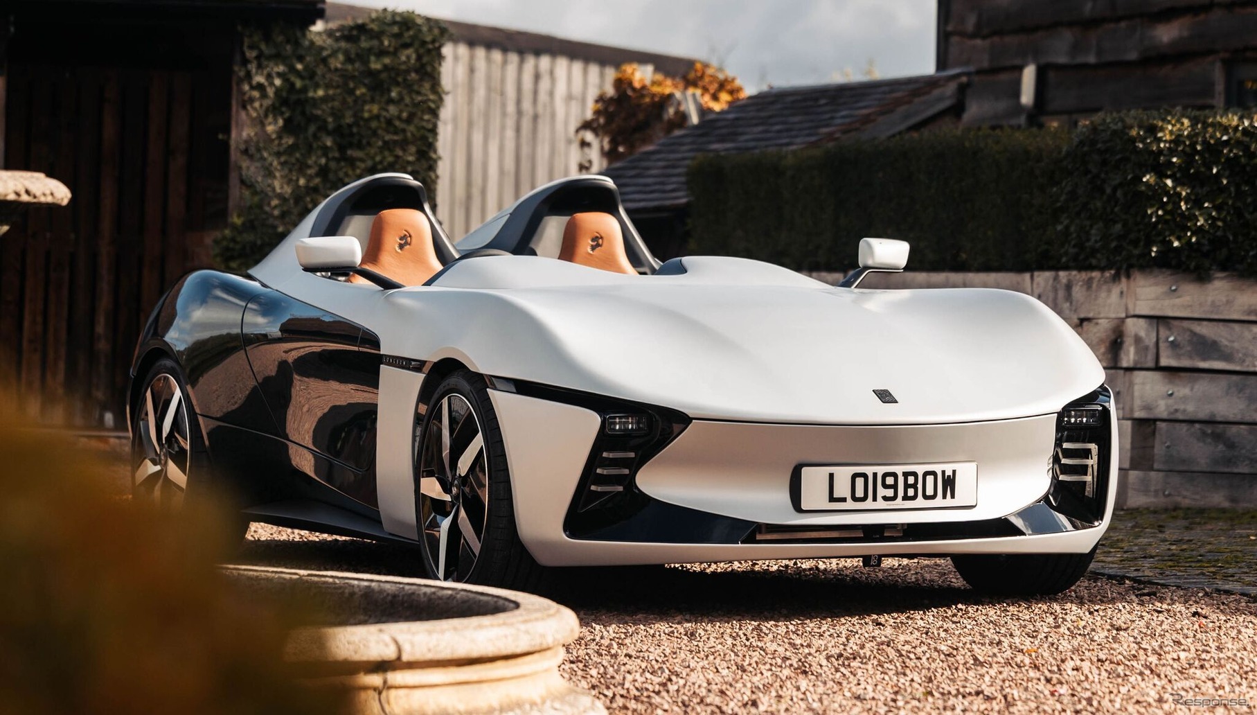 英ロングボウ（Longbow）の軽量スポーツEV『スピードスター』