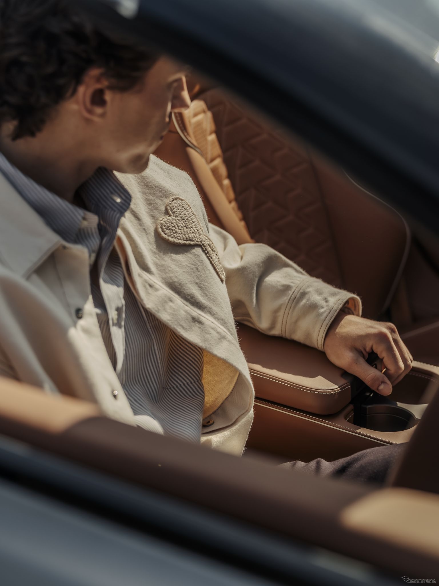 アストンマーティンと「BERO」設立の俳優トム・ホランド