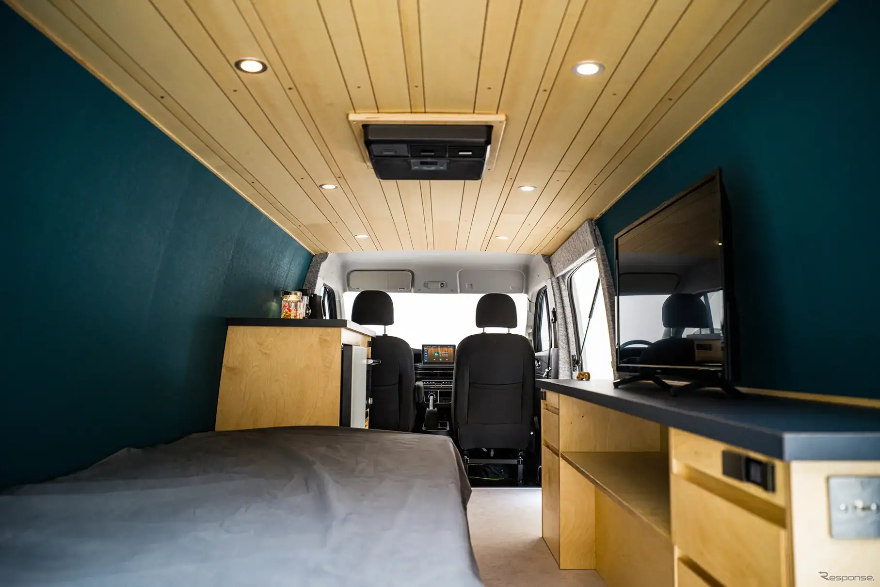 「moonn.」ブランドの「T-01」