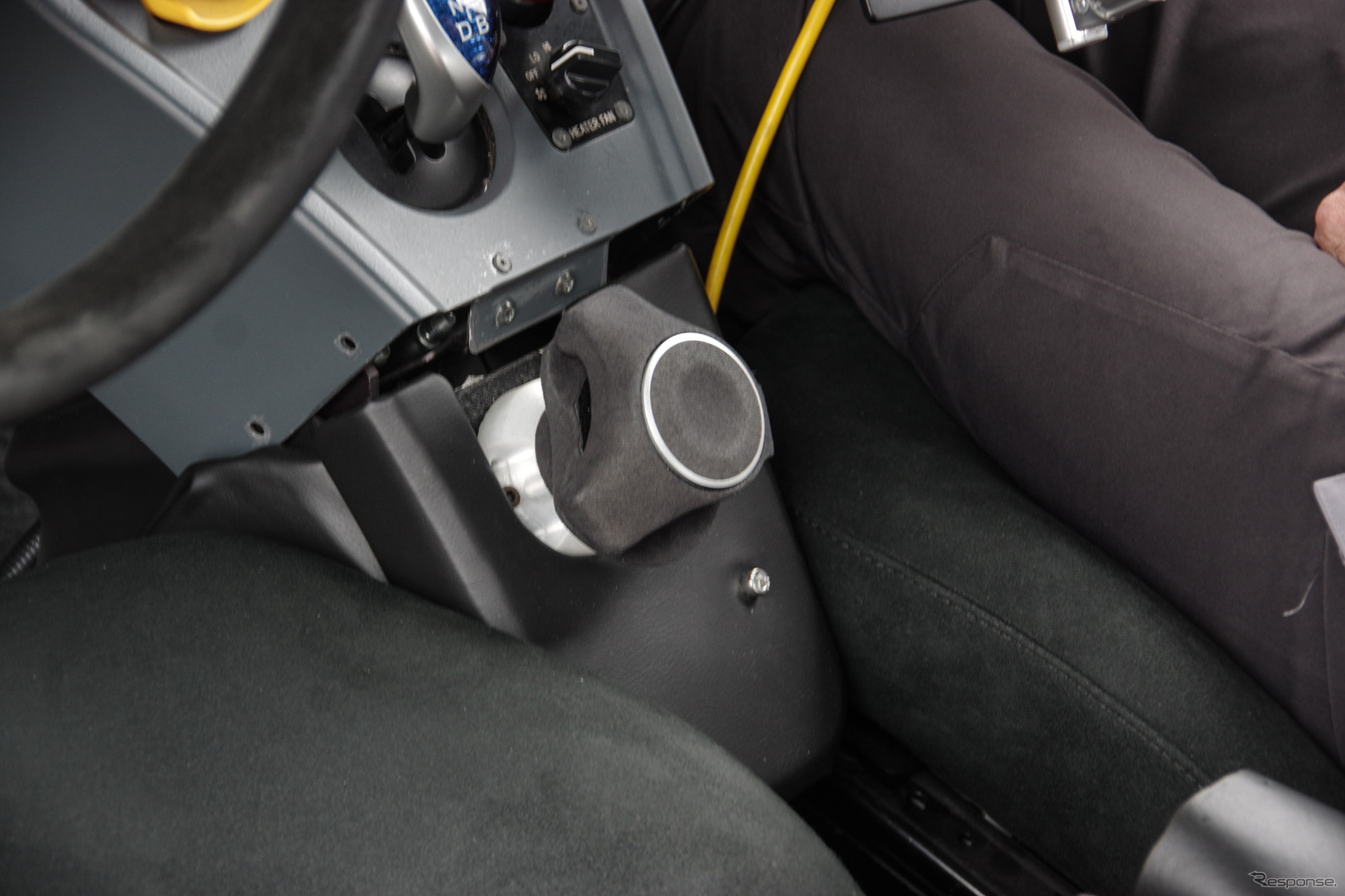 アステモのインホイールモーターと新操作デバイスのテスト車両（参考画像）