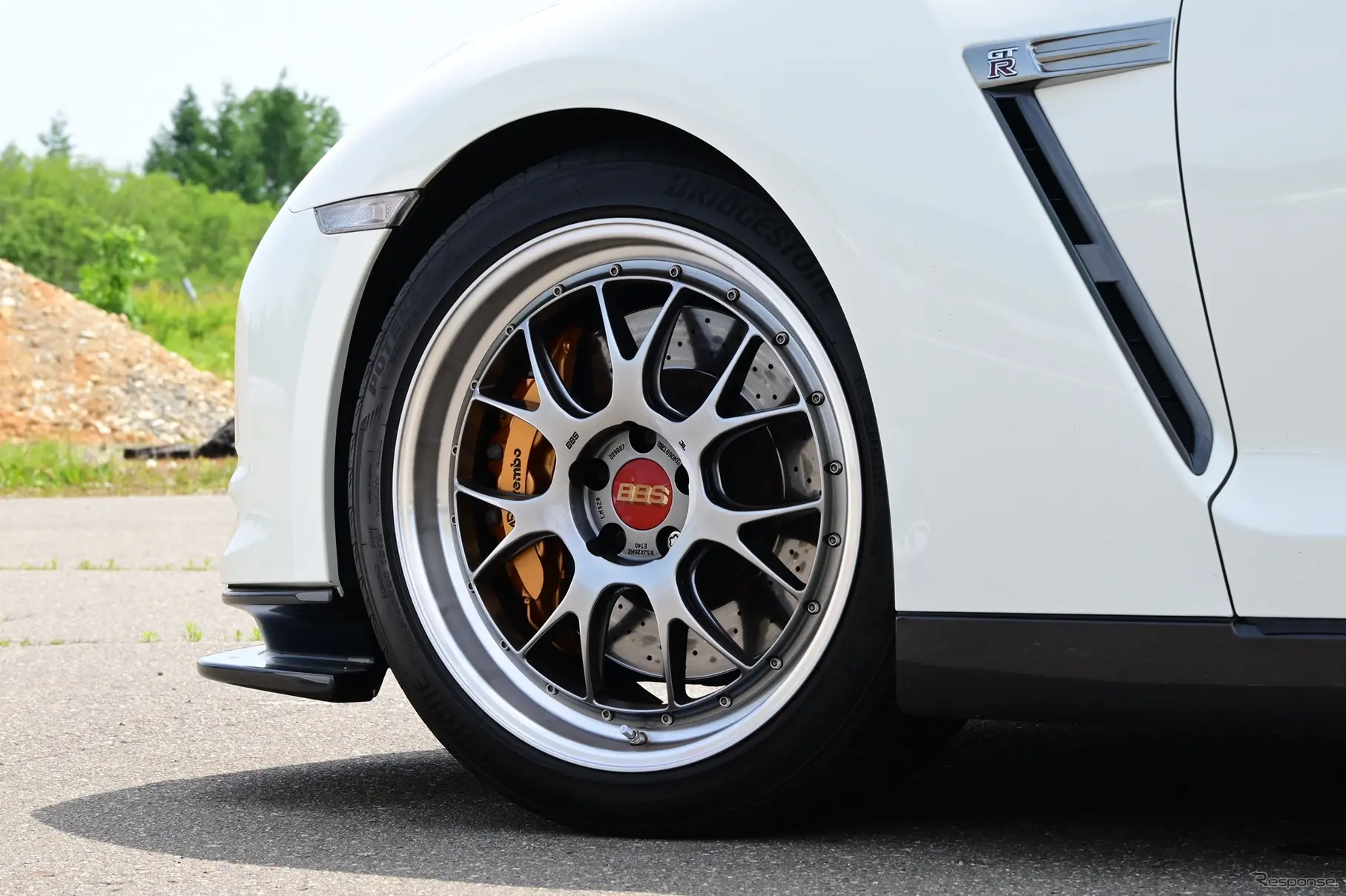 【1ピース vs 2ピースホイール】構造の違いとメリット・デメリットを徹底解説～カスタムHOW TO～