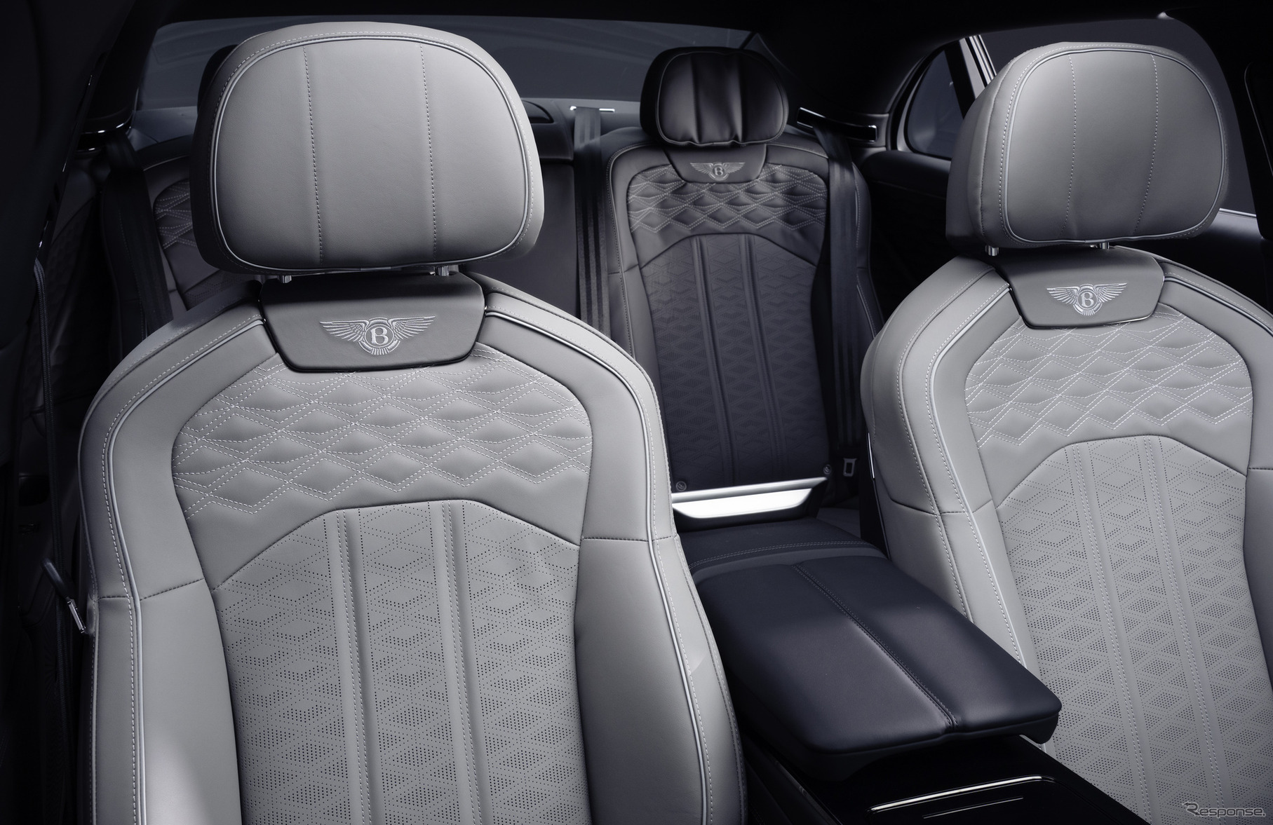 ベントレー・フライングスパースピードの「オンブレ・バイ・マリナー」