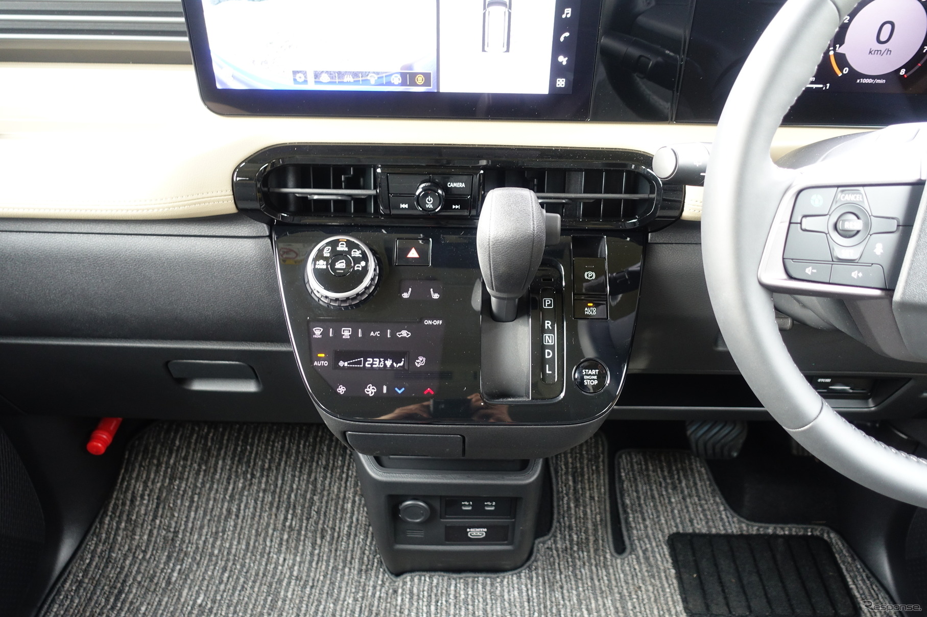 三菱 デリカミニ 新型