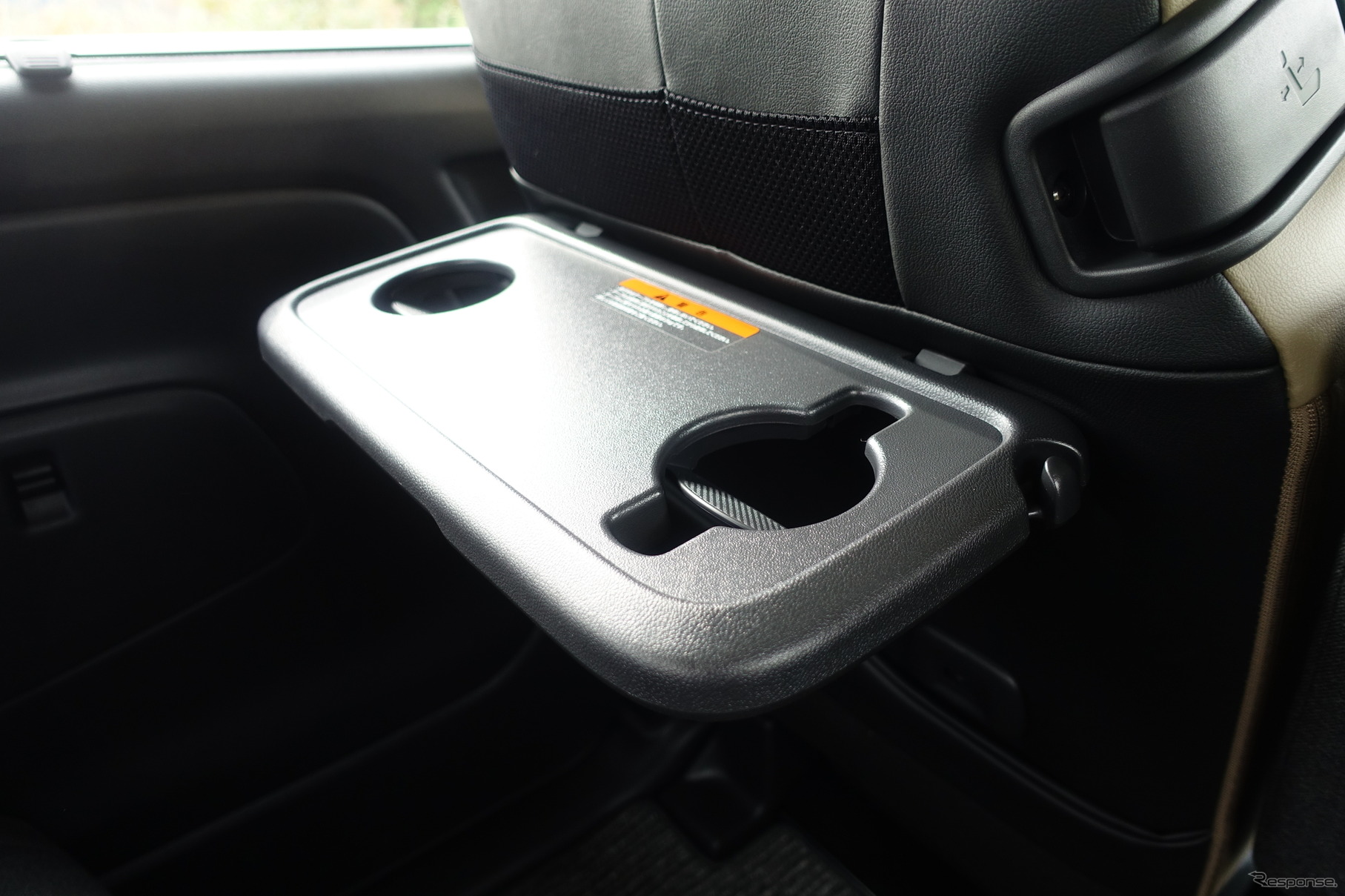 三菱 デリカミニ 新型