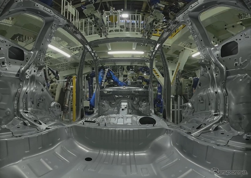 「EOS VR SYSTEM」で撮影したバーチャル工場見学イメージ／車体内部の映像