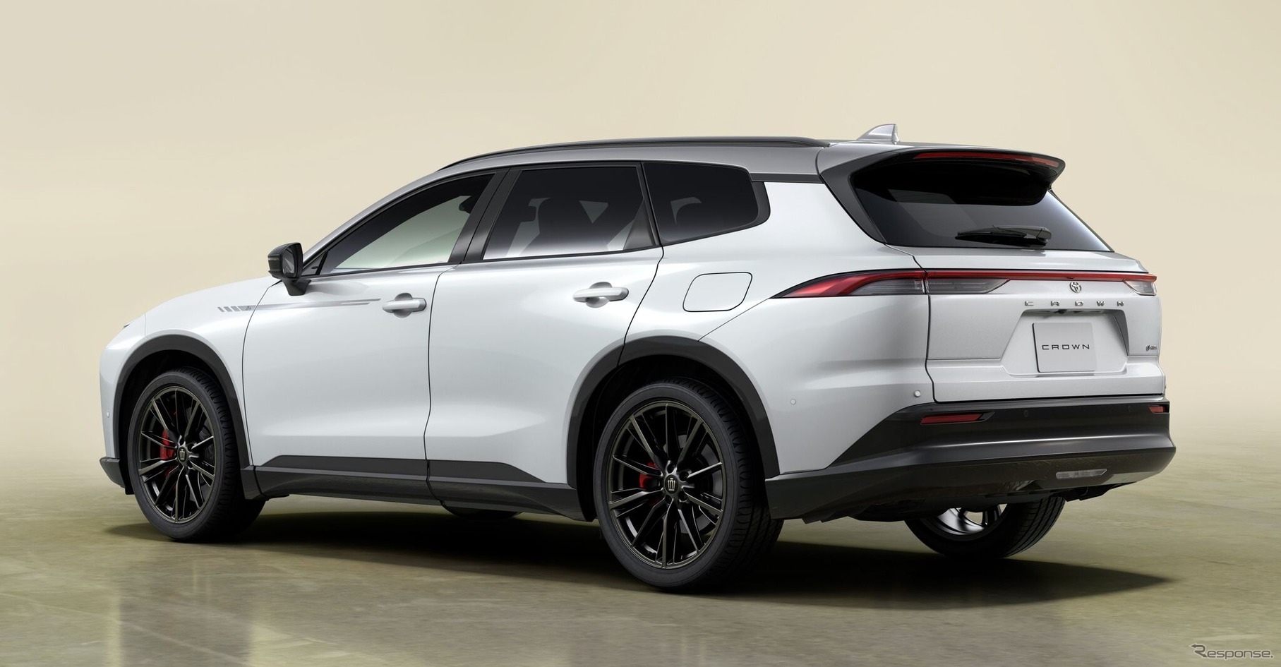 トヨタ『クラウンエステート』の『クラウン』誕生70周年を記念した特別仕様車