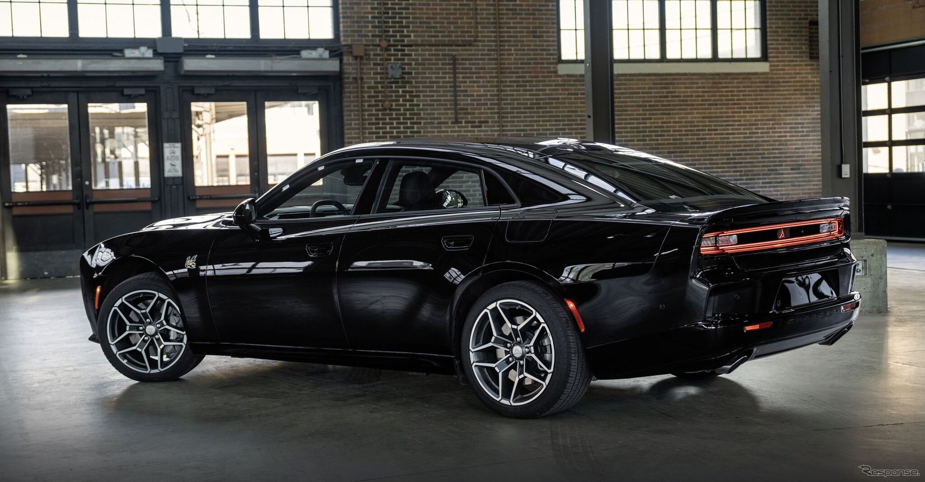 ダッジ『チャージャー スキャットパック』の4ドア