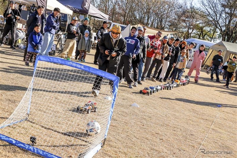 RCカー大運動会は3チームに分かれて開催