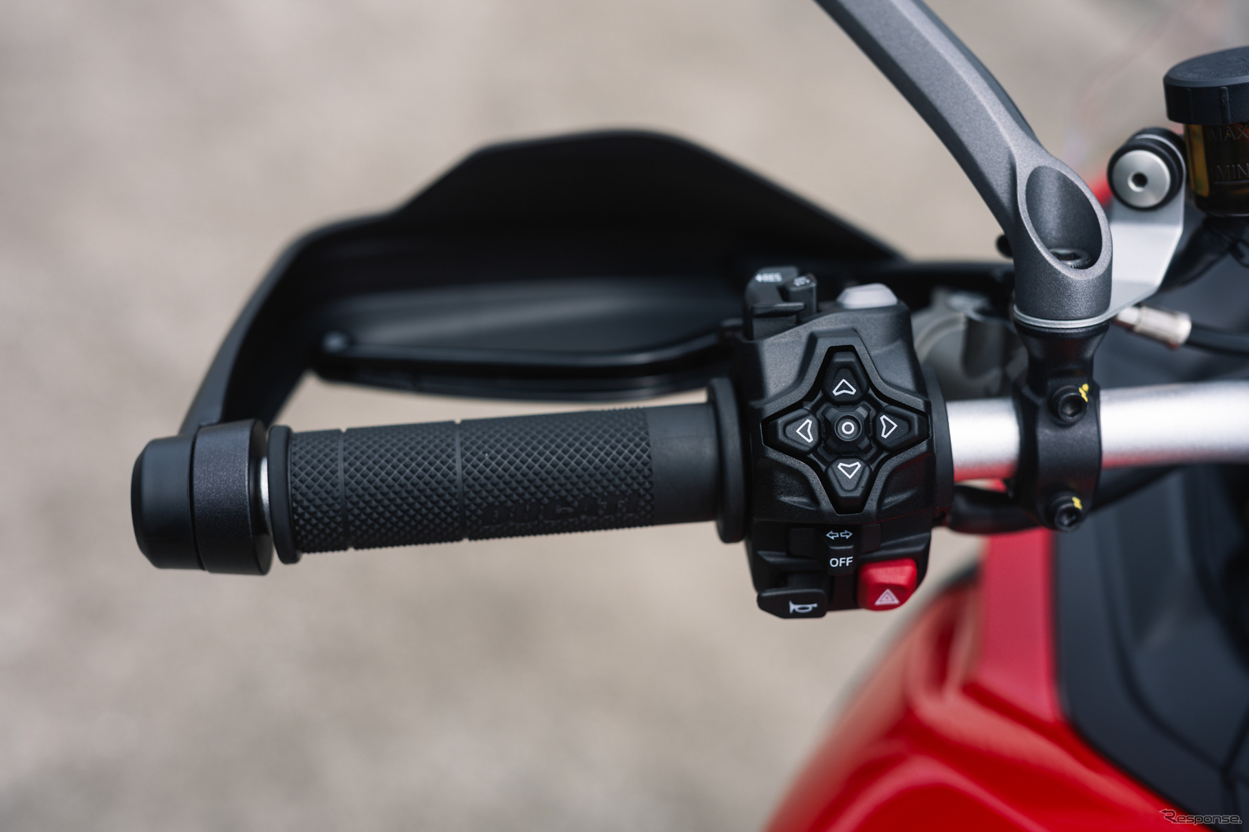 ドゥカティ ムルティストラーダV2S