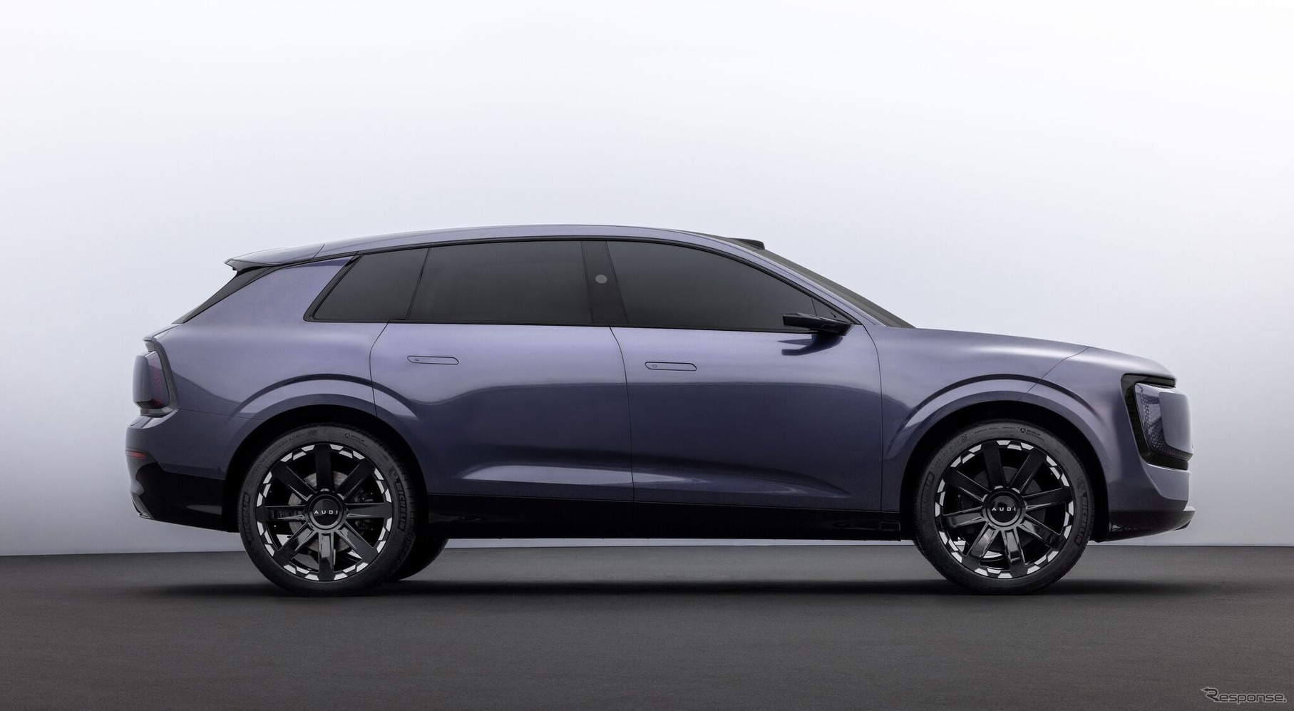 AUDI E SUV コンセプト