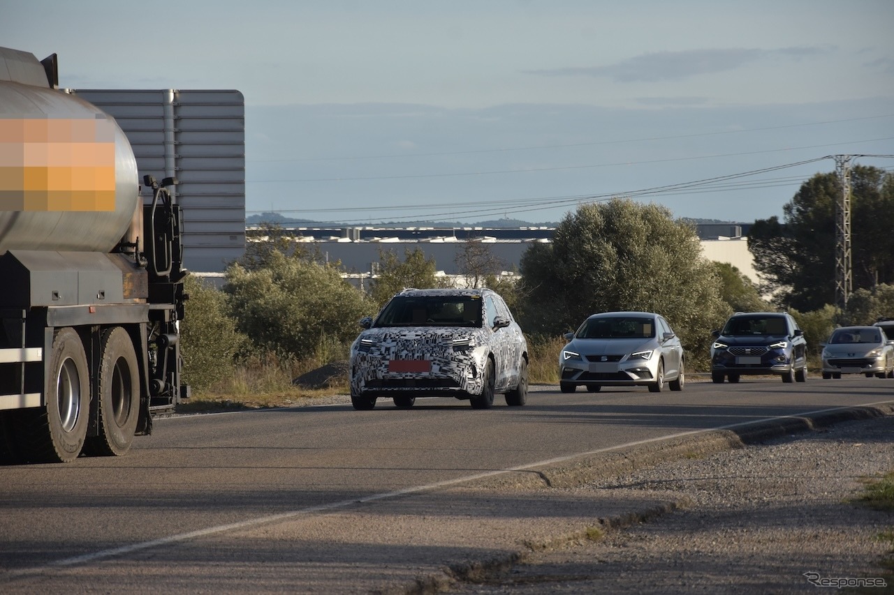 VW ID.クロス 市販型のプロトタイプ