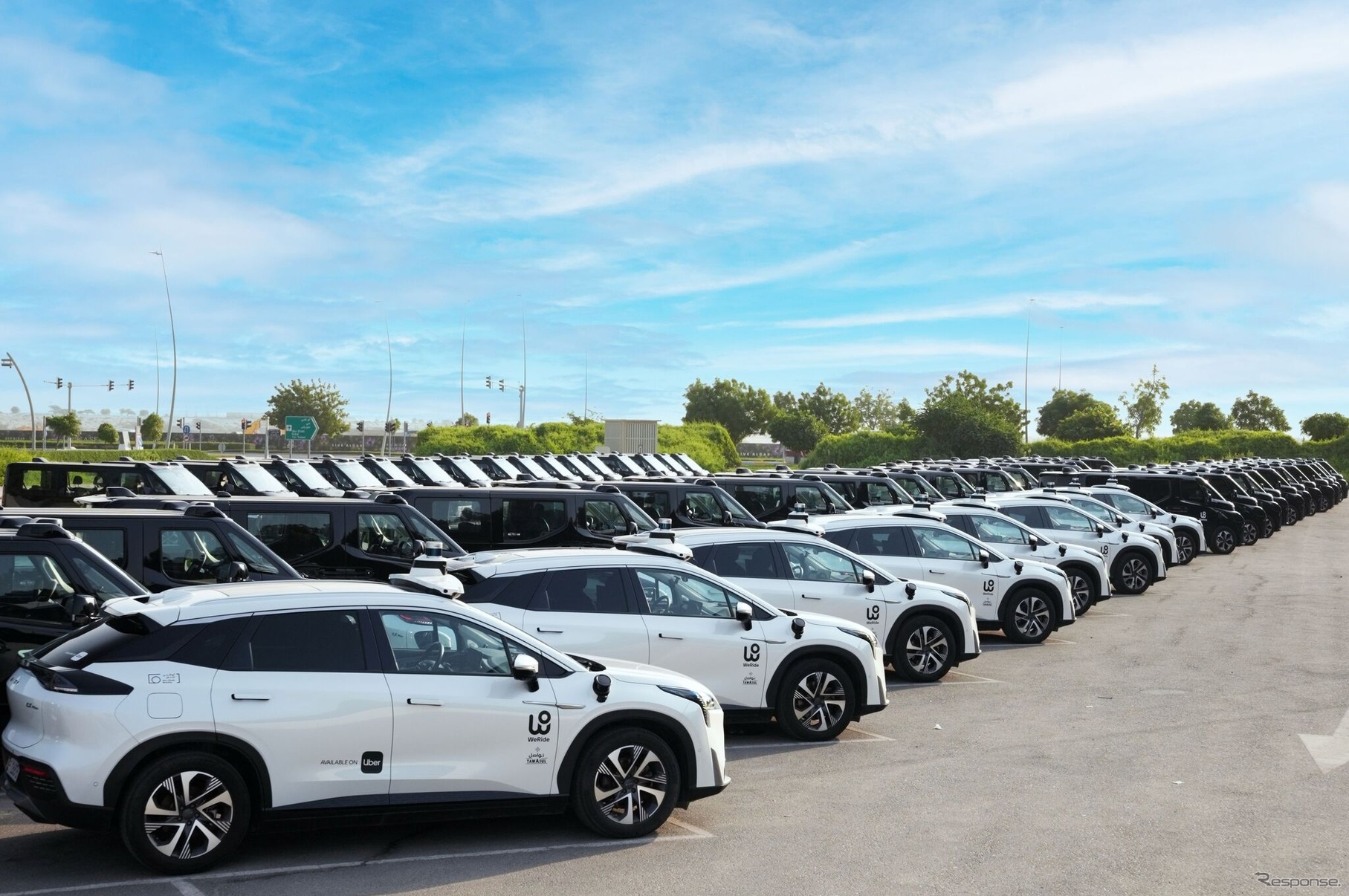 WeRideが完全無人ロボタクシーの商用運行許可をUAEで取得