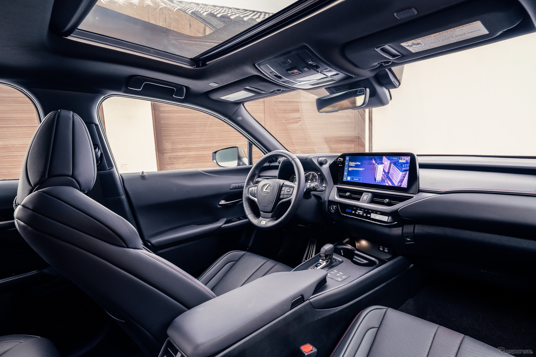 レクサス『UX 300h』の「F SPORT ハンドリング」（米国仕様）