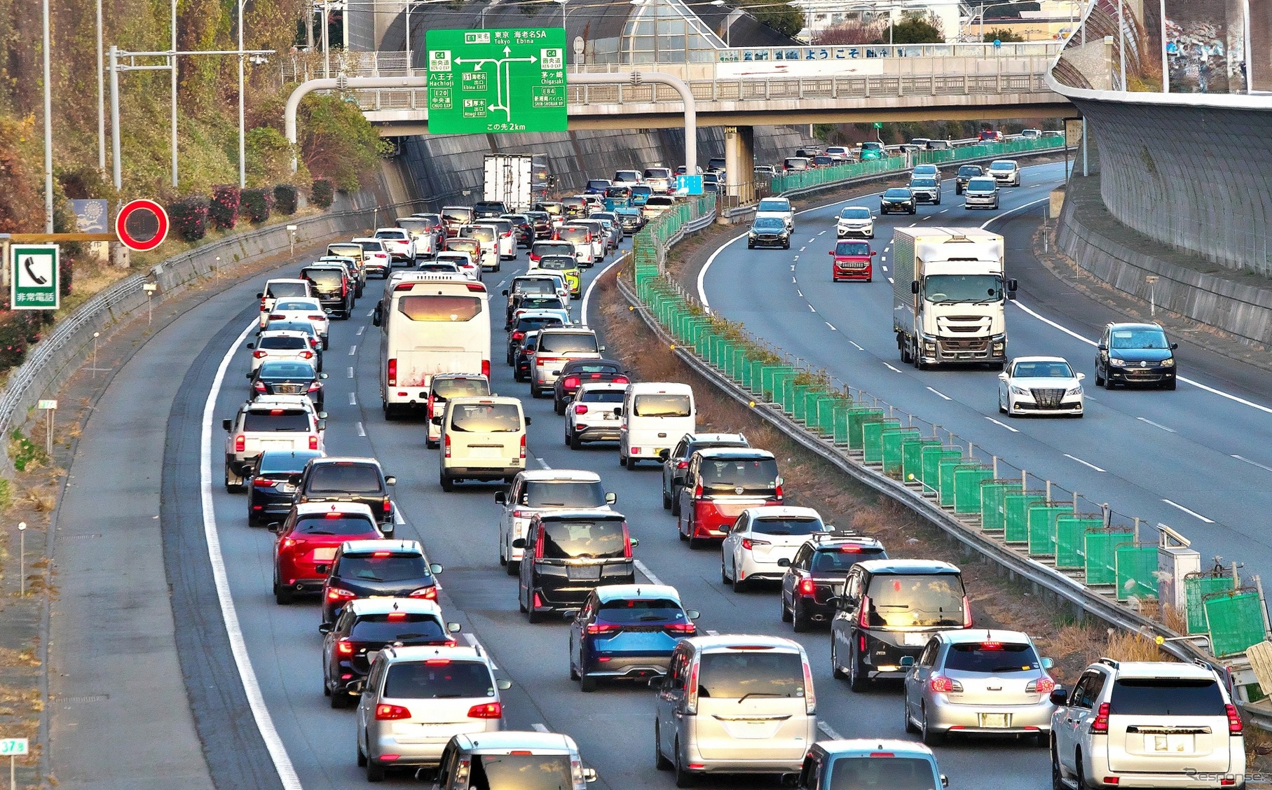 年末年始の高速道路渋滞予測が発表。上下線とも1月2-3日に集中するという。（写真はイメージ）