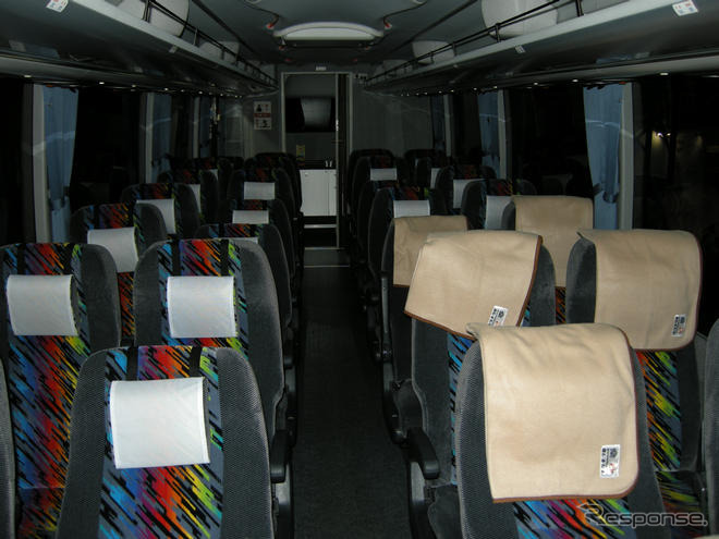 旅行博09…若い女性に人気の高速バス