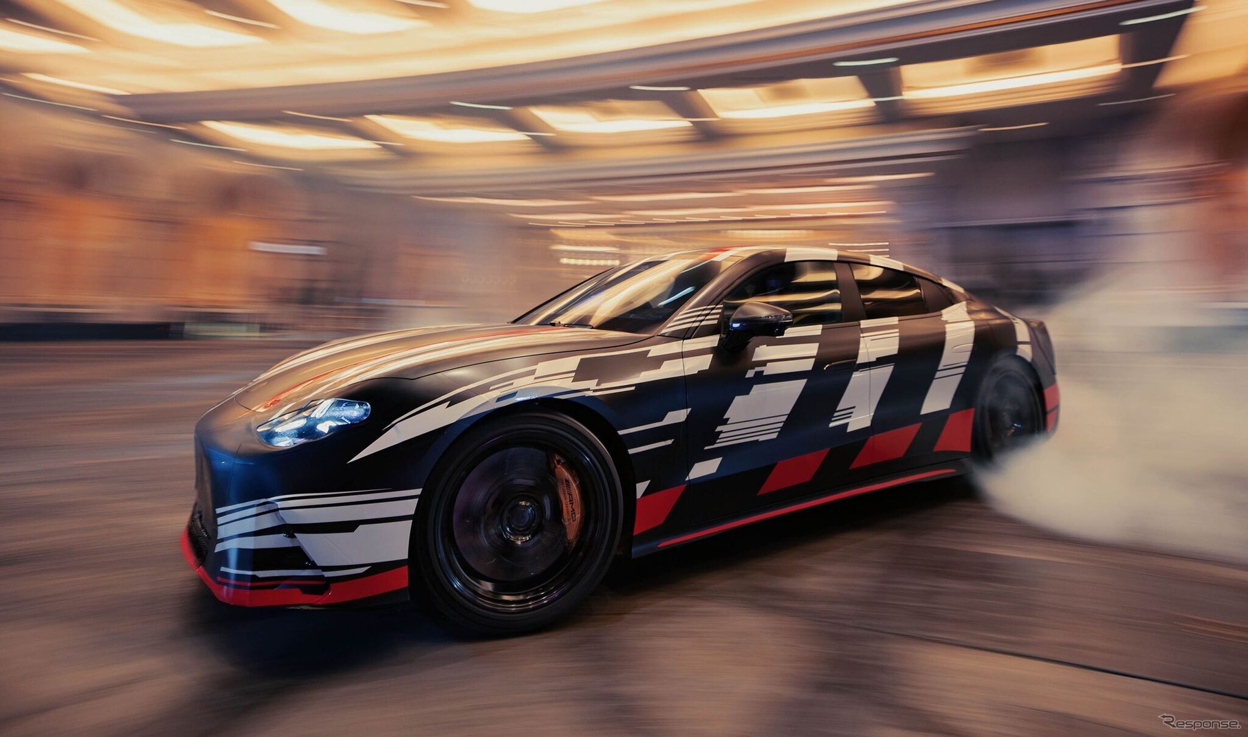 メルセデスAMG GT 4ドアクーペ 次期型のプロトタイプ