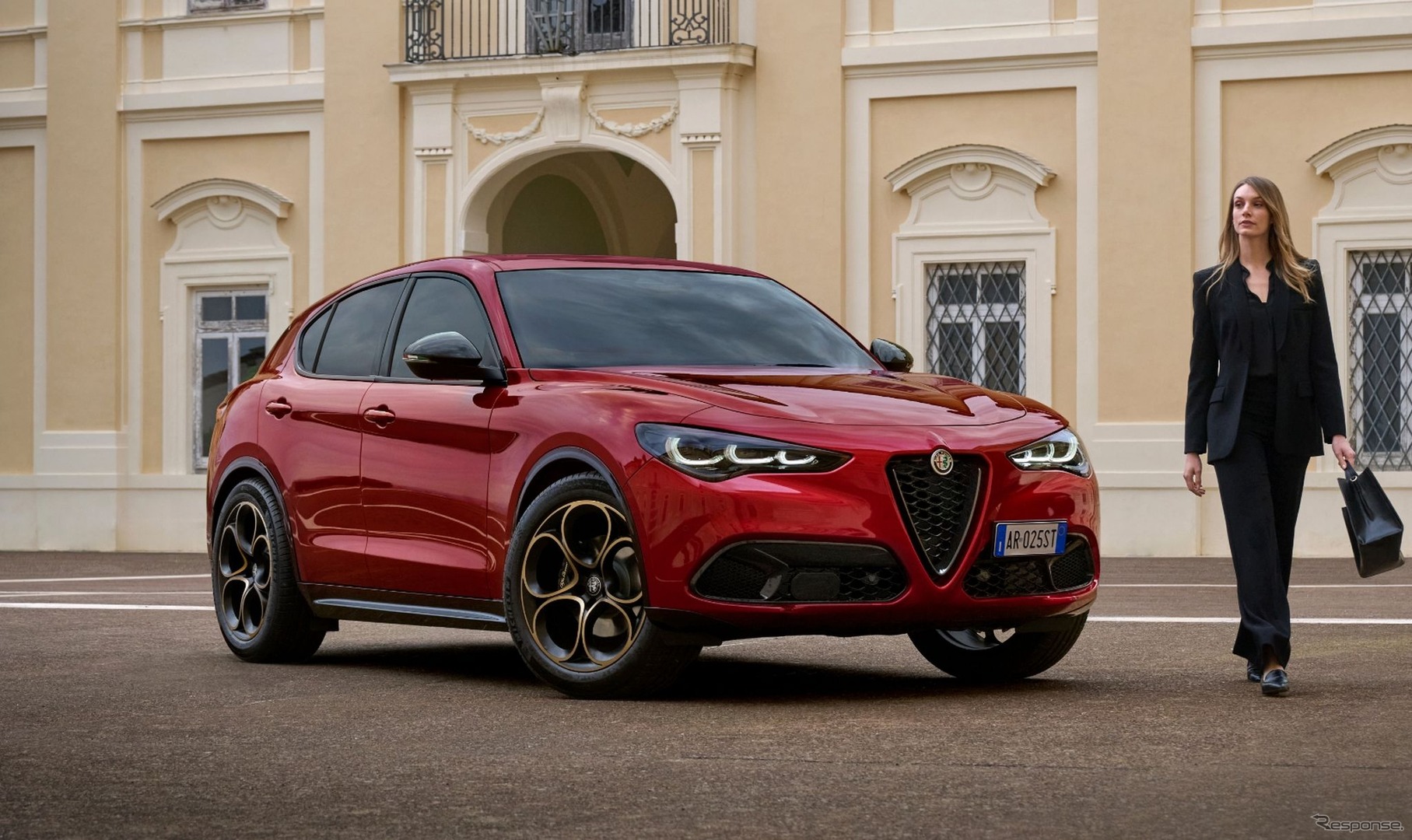 アルファロメオ・ステルヴィオの「INTENSA」