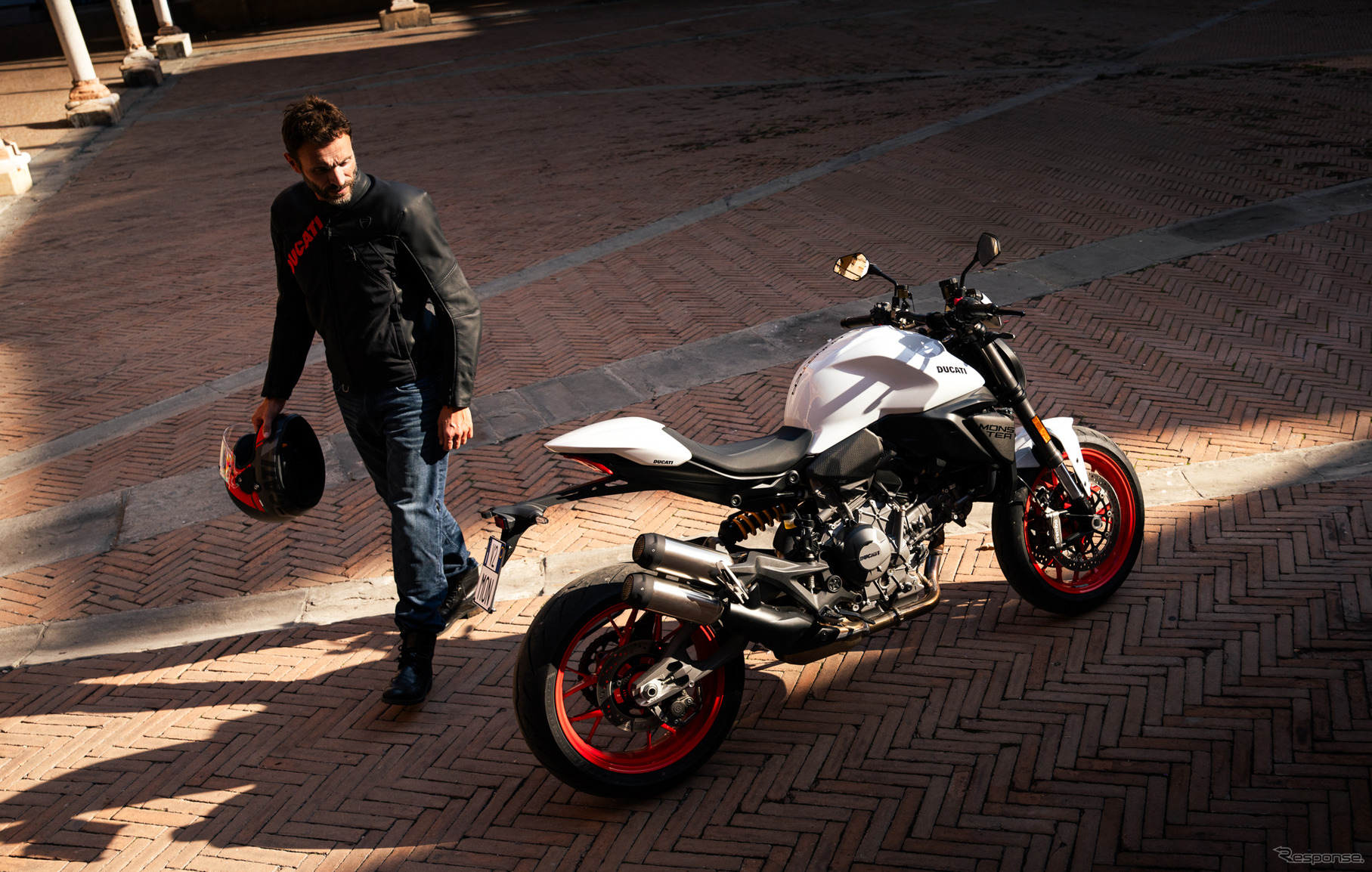 ドゥカティ モンスター 新型