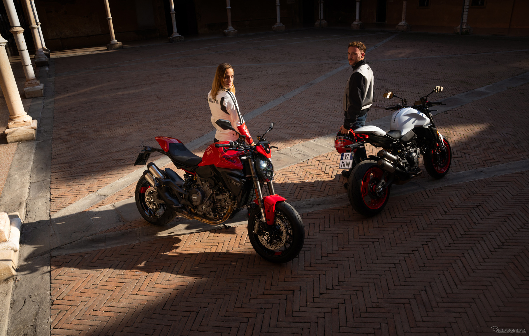 ドゥカティ モンスター 新型