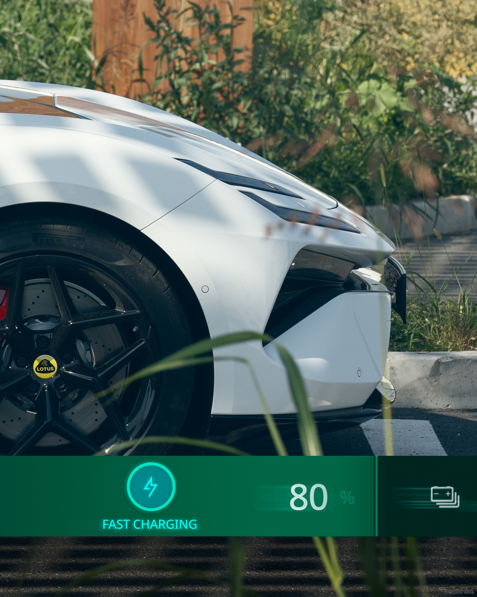 ロータスのハイパーEV『エメヤ』、443kWピーク充電で世界最速級の充電性能実証…電池の8割の充電を13分で