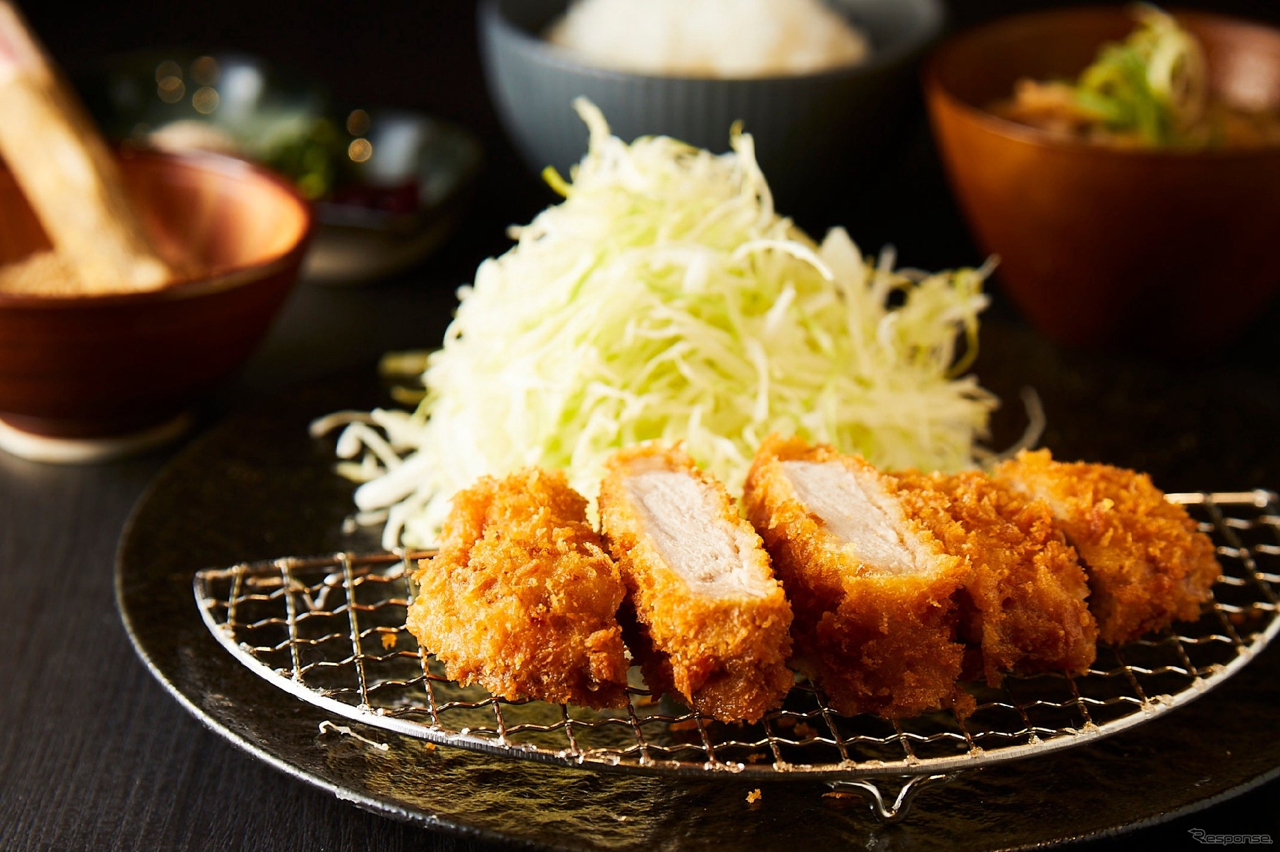 三田ポークのロースカツ定食