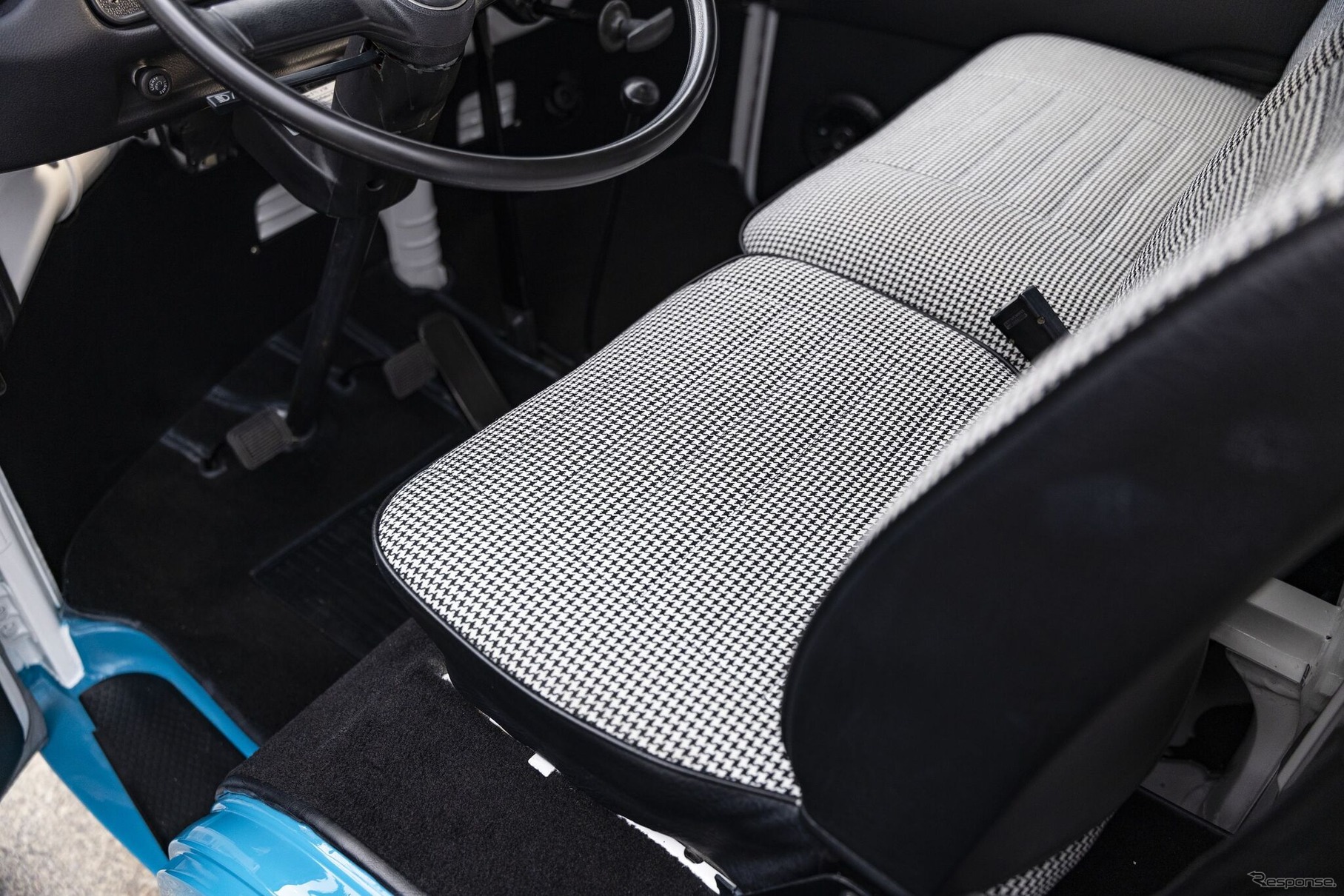 米カリフォルニア州で発生した大規模山火事を生き延びた1977年式VW「T2」のレストア車両