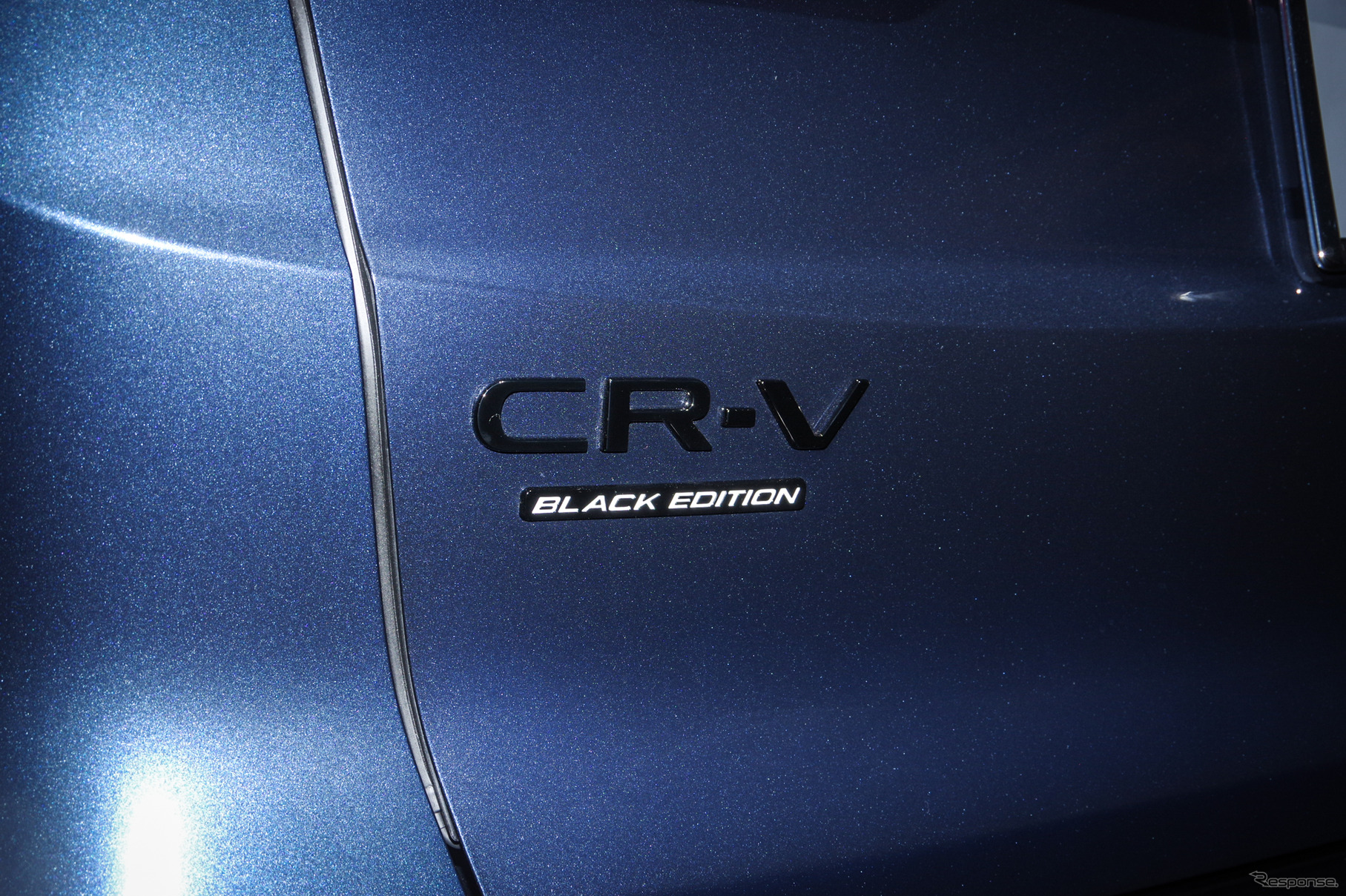 「CR-V」ブラックエンブレム