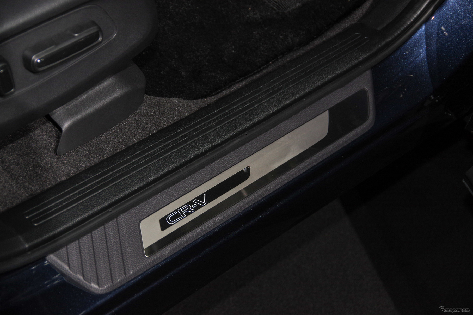 サイドステップガーニッシュ