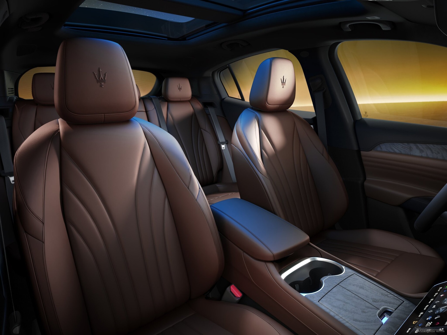 マセラティ・グレカーレの「ルミナ・ブルー」