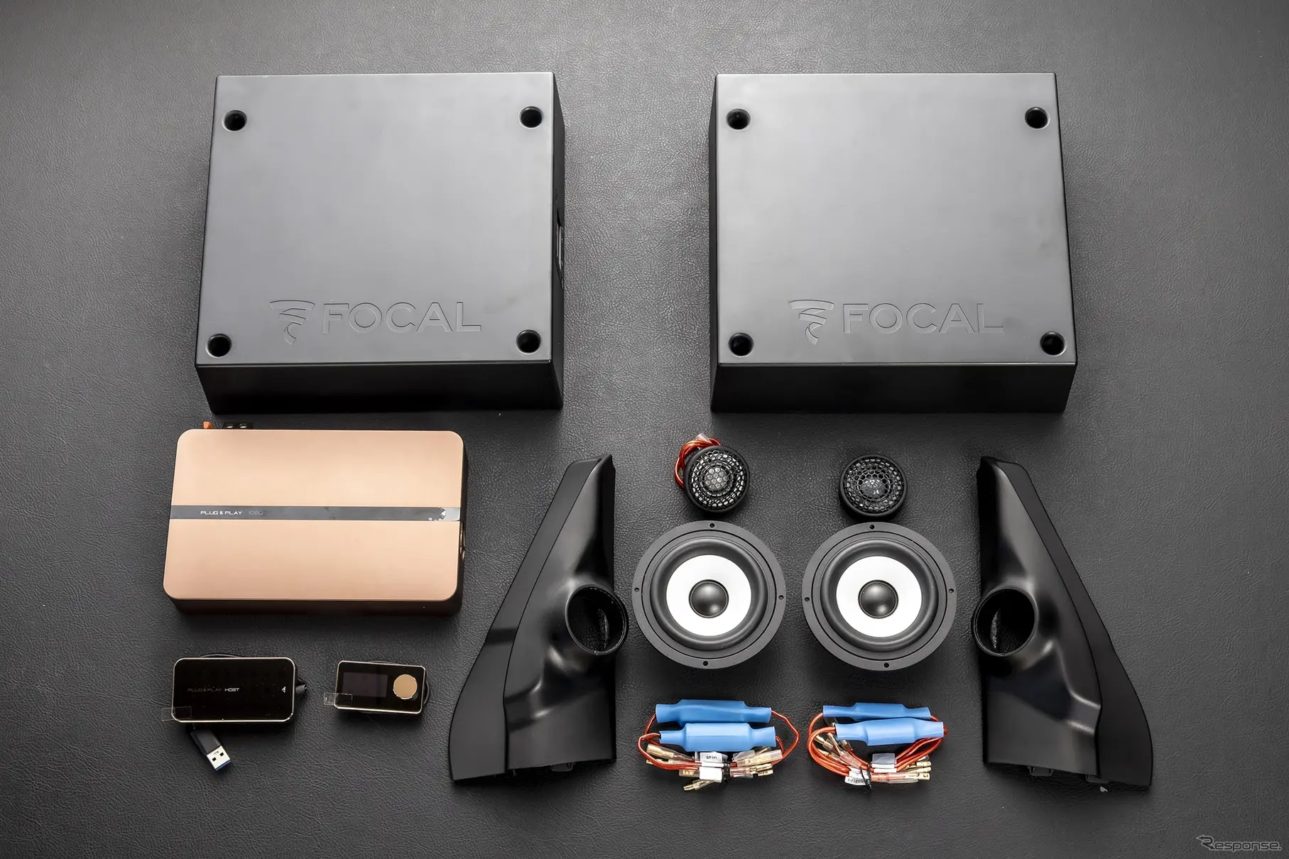 デモカーのシエラに搭載されていたBEWITH（ビーウィズ）のジムニー専用キットである「Pt.SJ74e/4」とDSPアンプ、サブウーファーのISUB TWIN