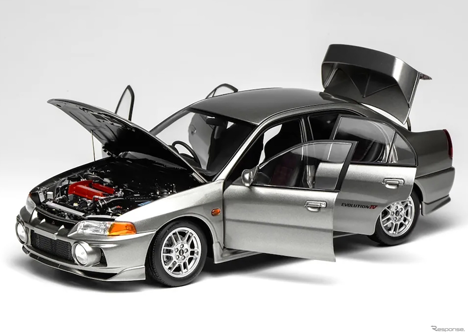 三菱『ランサーエボリューションIV』の18分の1スケールミニカー