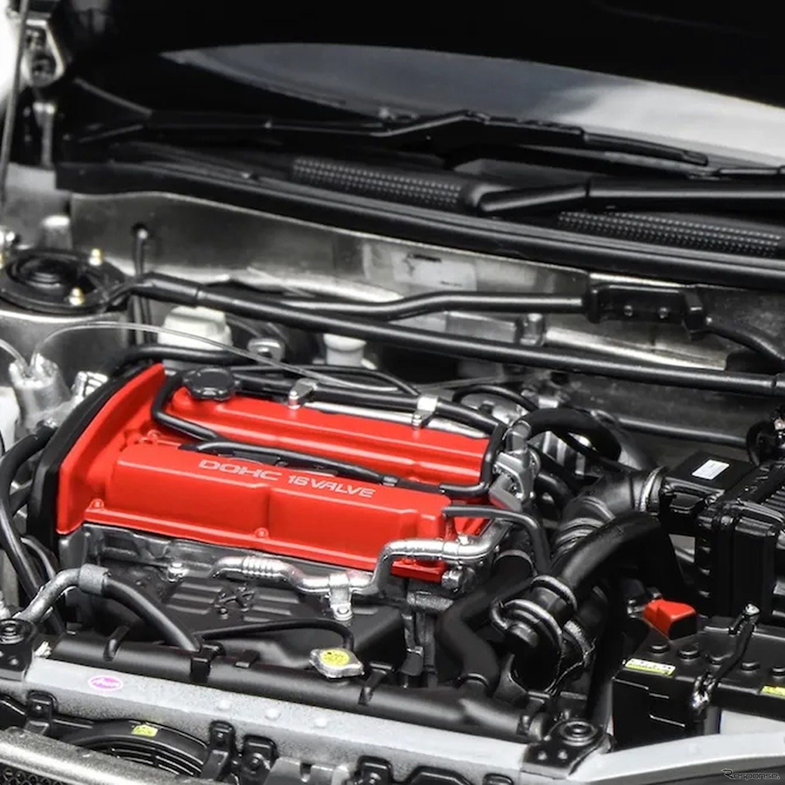 三菱『ランサーエボリューションIV』の18分の1スケールミニカー